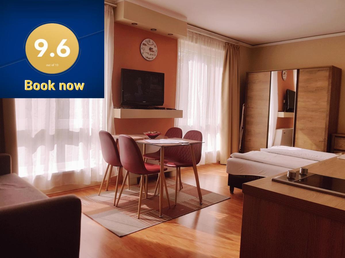 Lola Studio Apartman Hajdúszoboszló Buitenkant foto